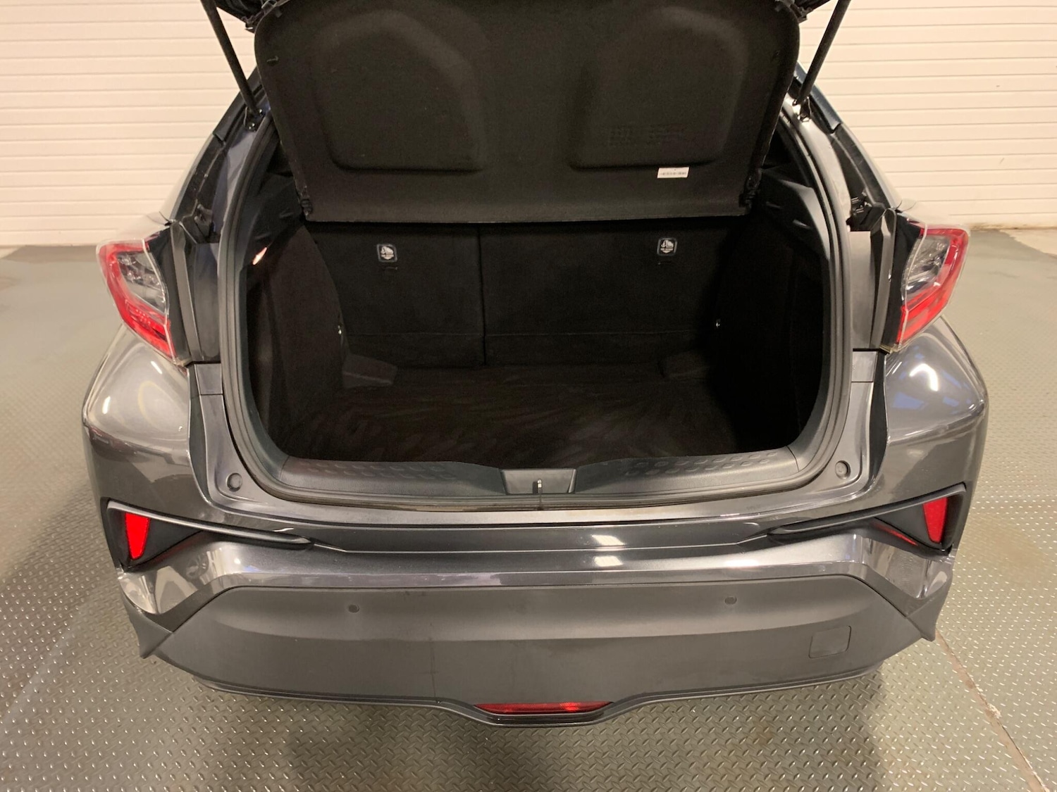 Used Toyota C-HR 2019 for sale - 76456752: Photo 15