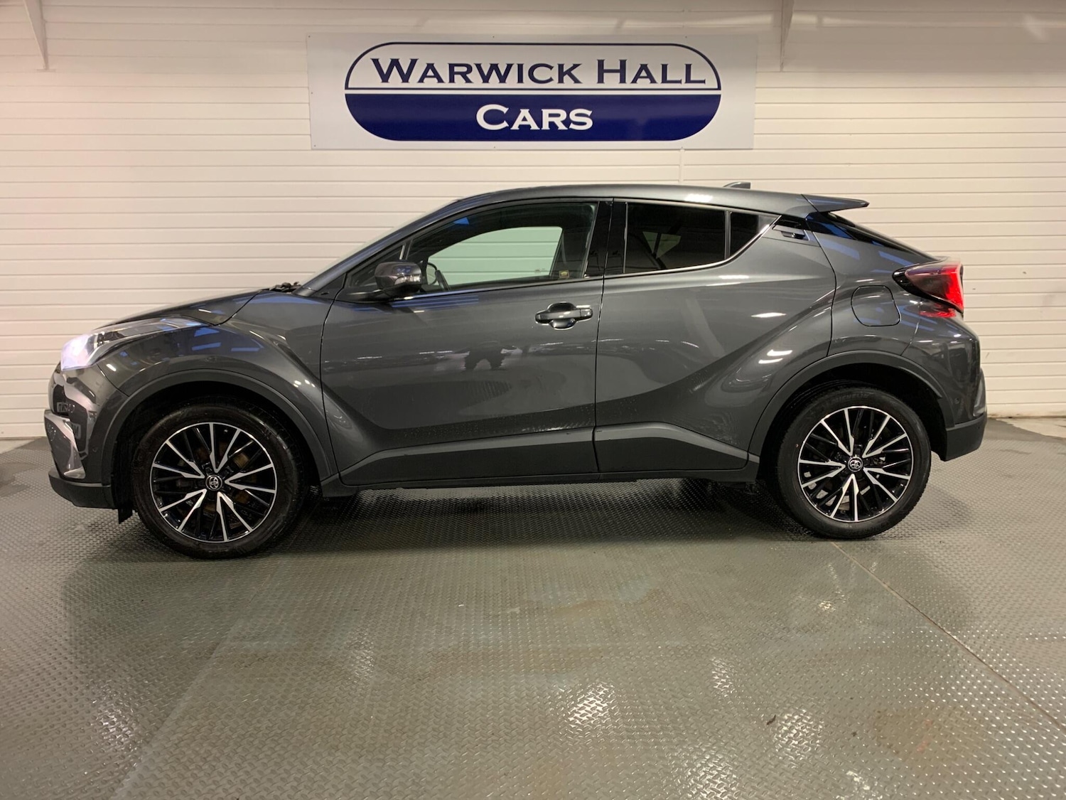 Used Toyota C-HR 2019 for sale - 76456752: Photo 3