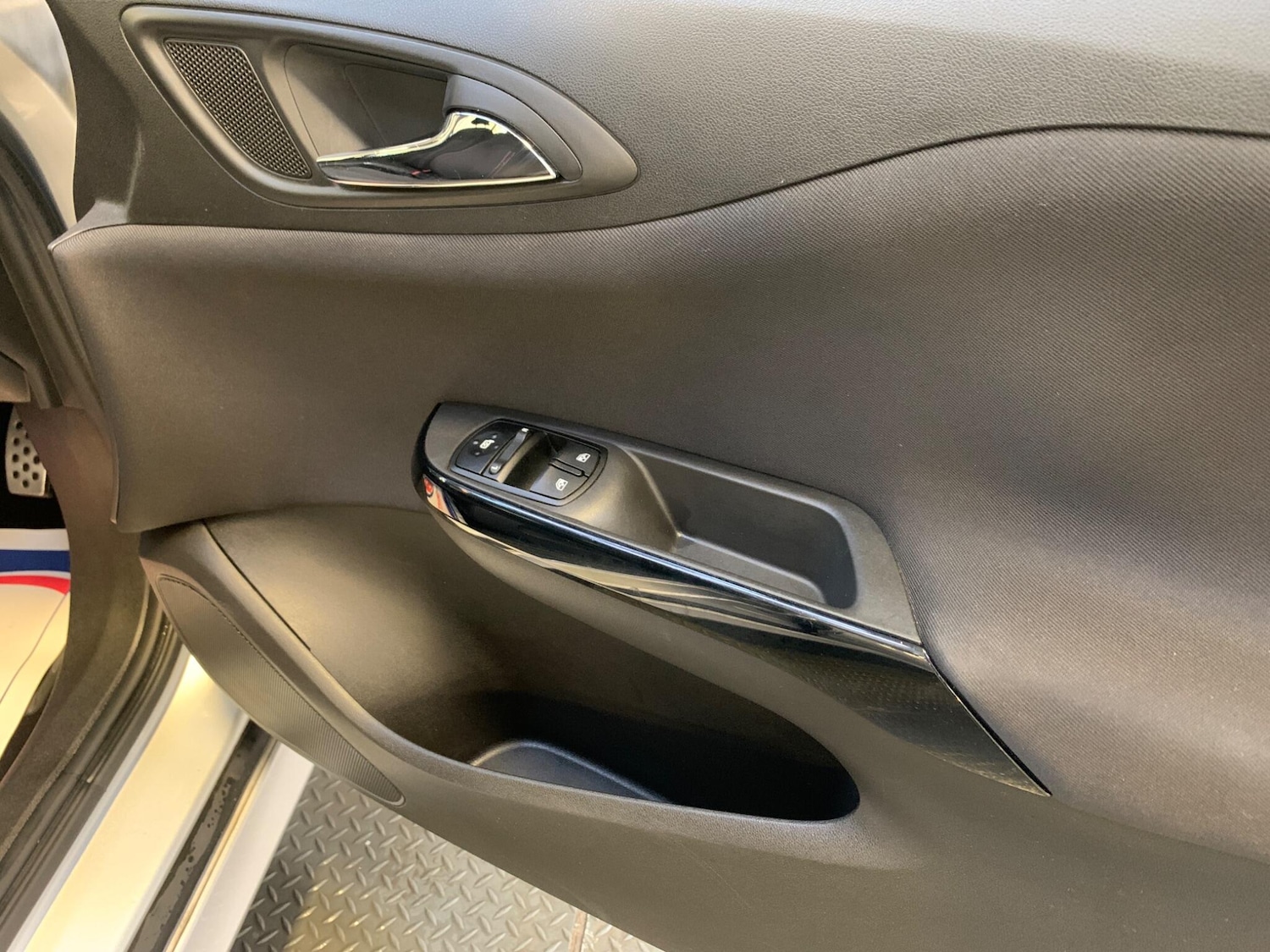 Used Vauxhall Corsa 2015 for sale - 76899388: Photo 19