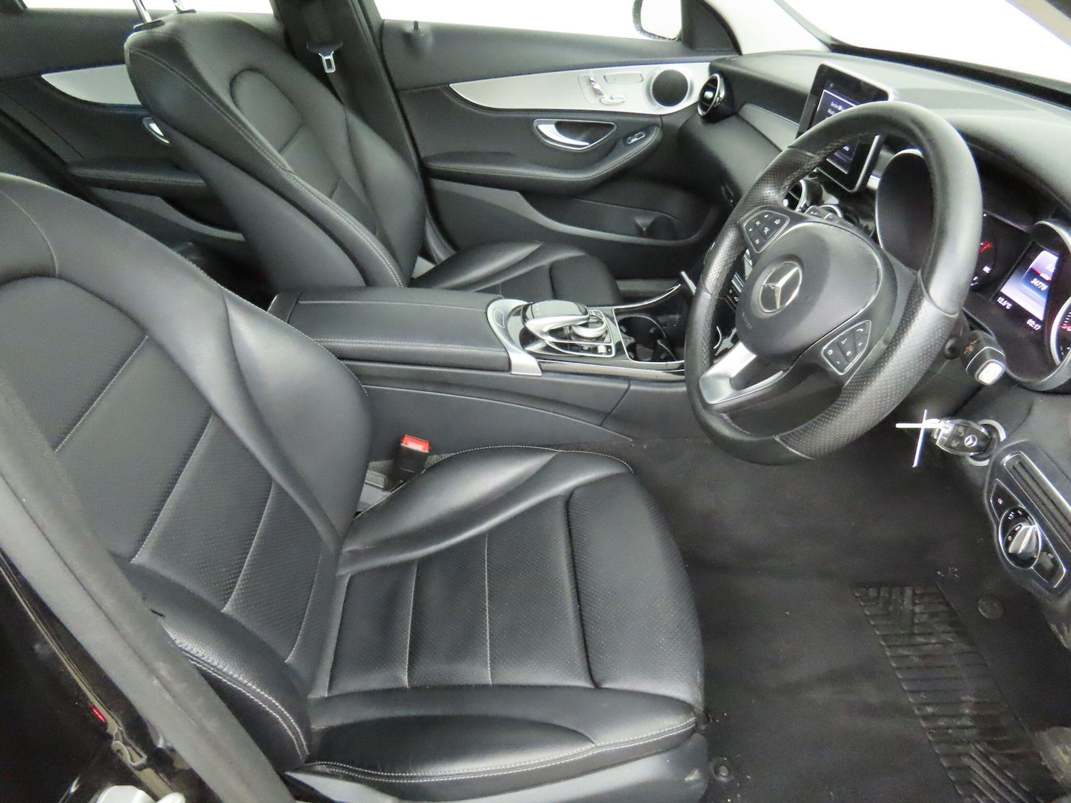 Used Mercedes-Benz C Class 2015 for sale - 77783943: Photo 12