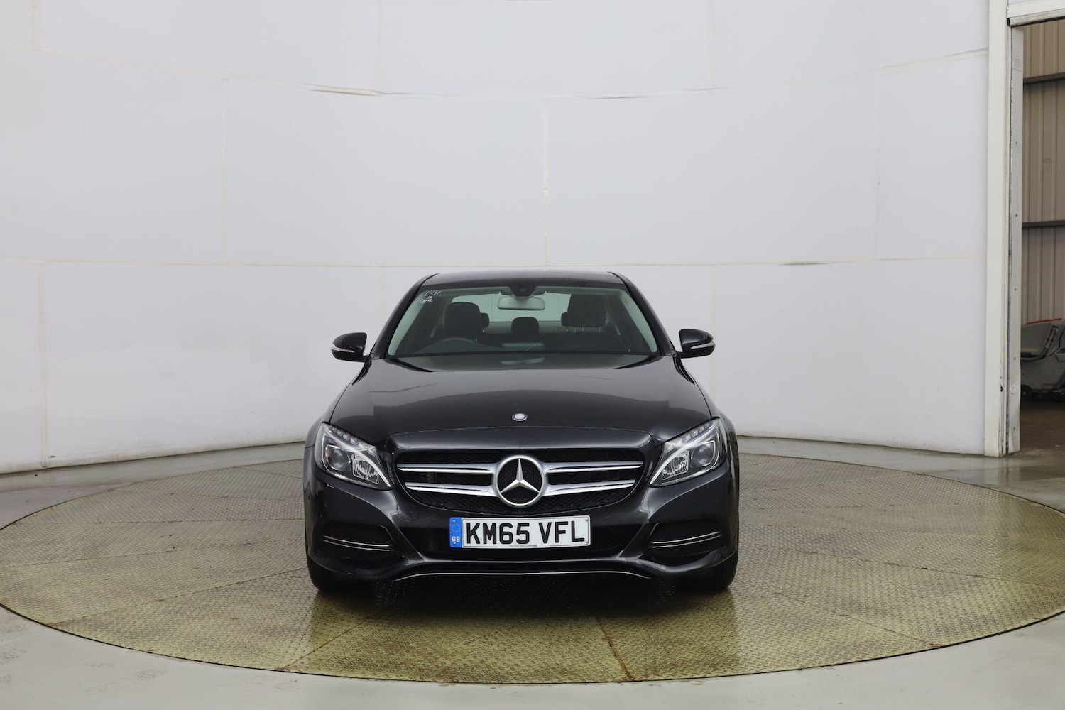 Used Mercedes-Benz C Class 2015 for sale - 77783943: Photo 3