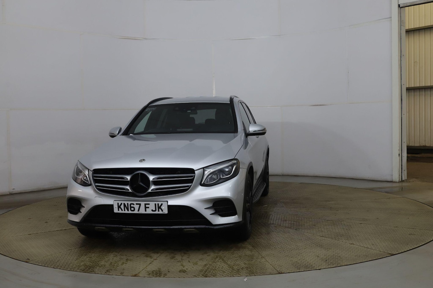 Used Mercedes-Benz GLC 2017 for sale - 77108742: Photo 3