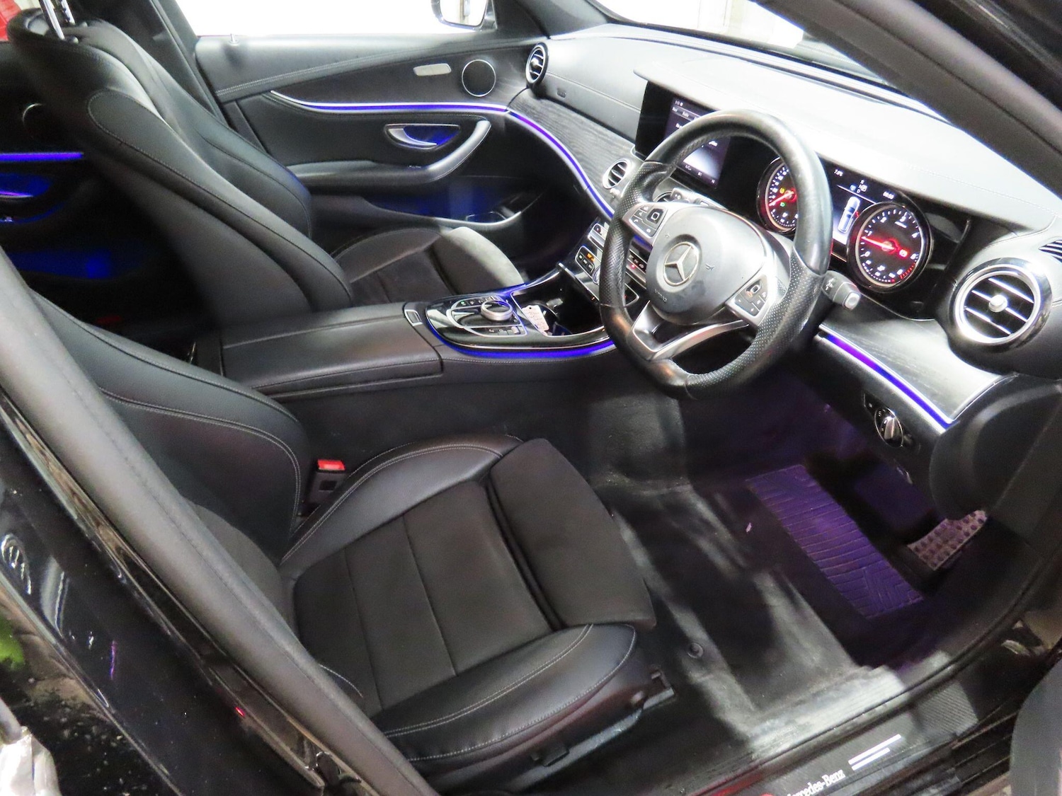 Used Mercedes-Benz E Class for sale - 77671855: Photo 12