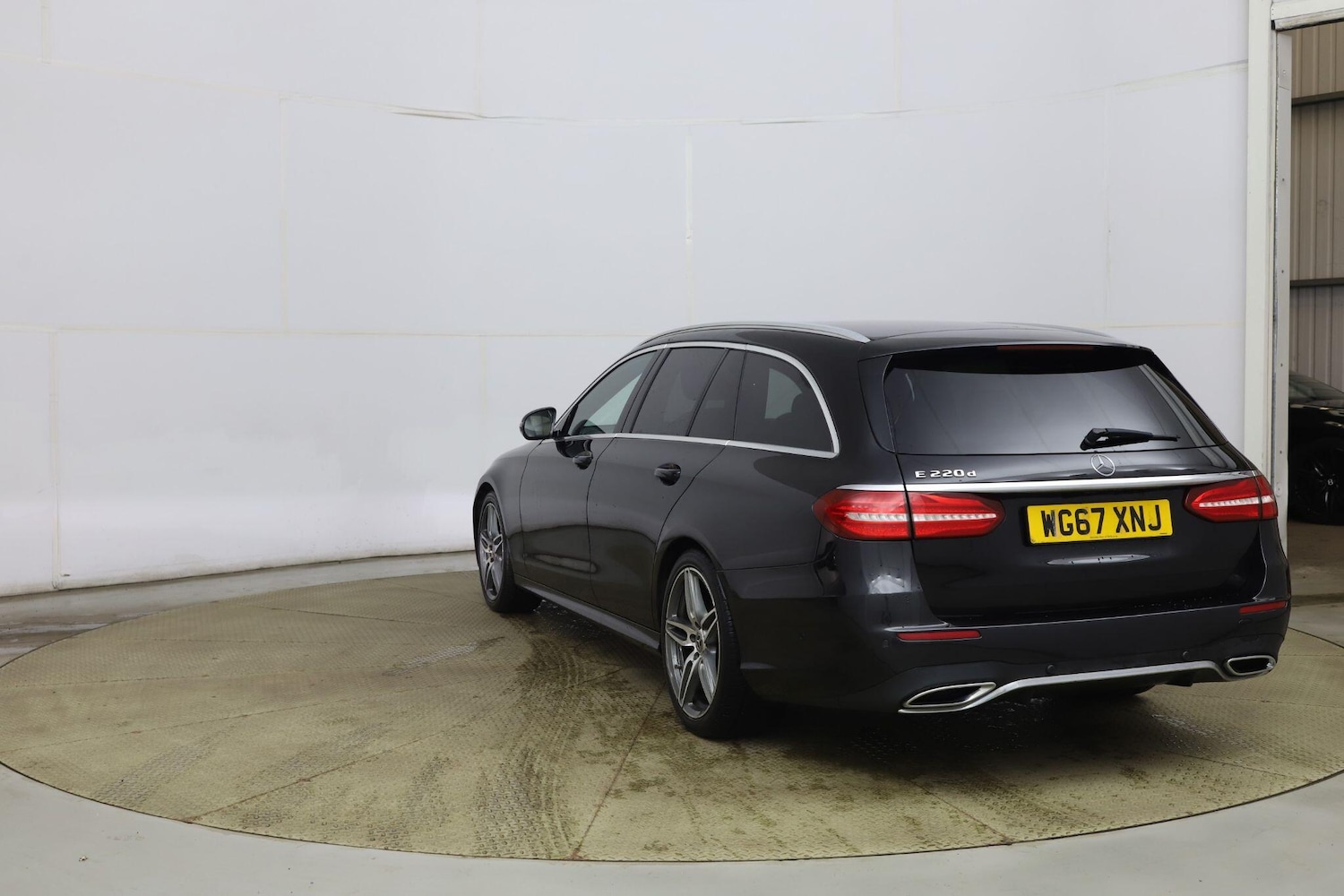 Used Mercedes-Benz E Class for sale - 77671855: Photo 5