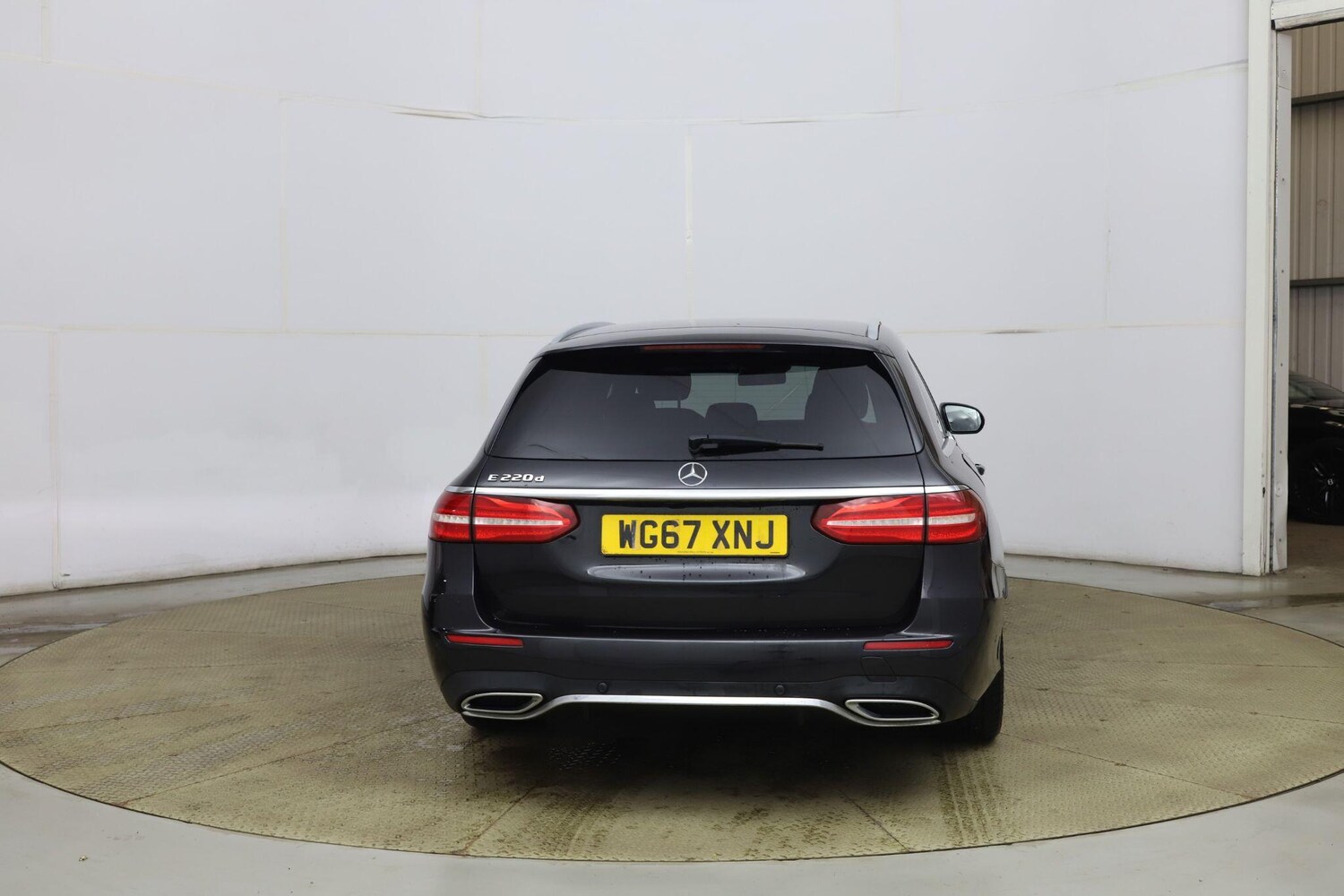 Used Mercedes-Benz E Class for sale - 77671855: Photo 7