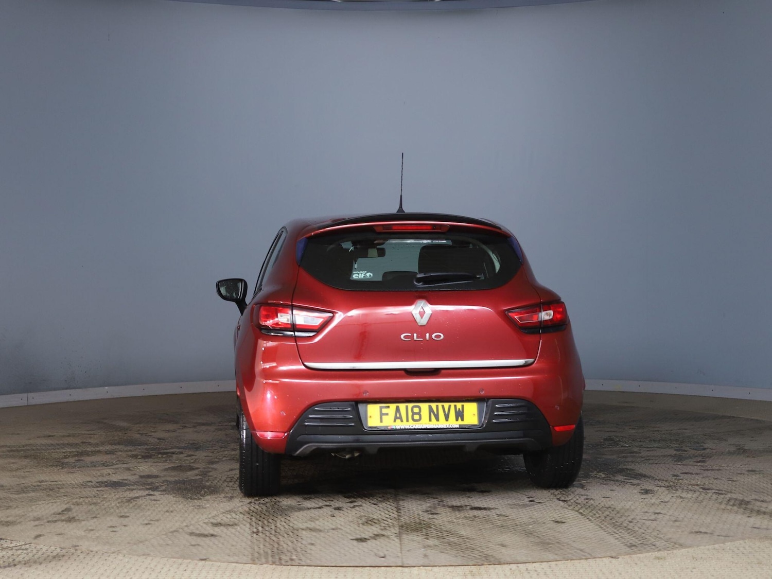 Used Renault Clio 2018 for sale - 76952344: Photo 10