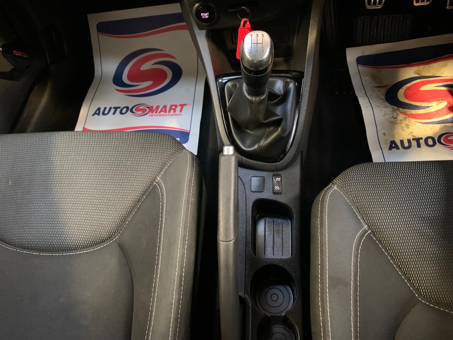 Used Renault Clio 2018 for sale - 76952344: Photo 42