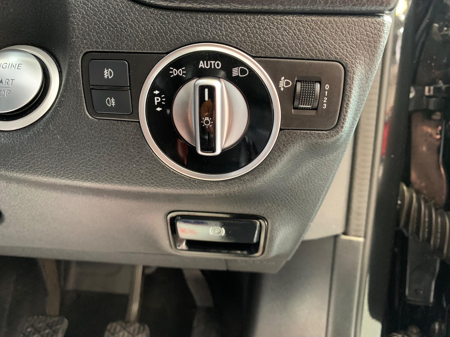 Used Mercedes-Benz GLA 2017 for sale - 76072056: Photo 27