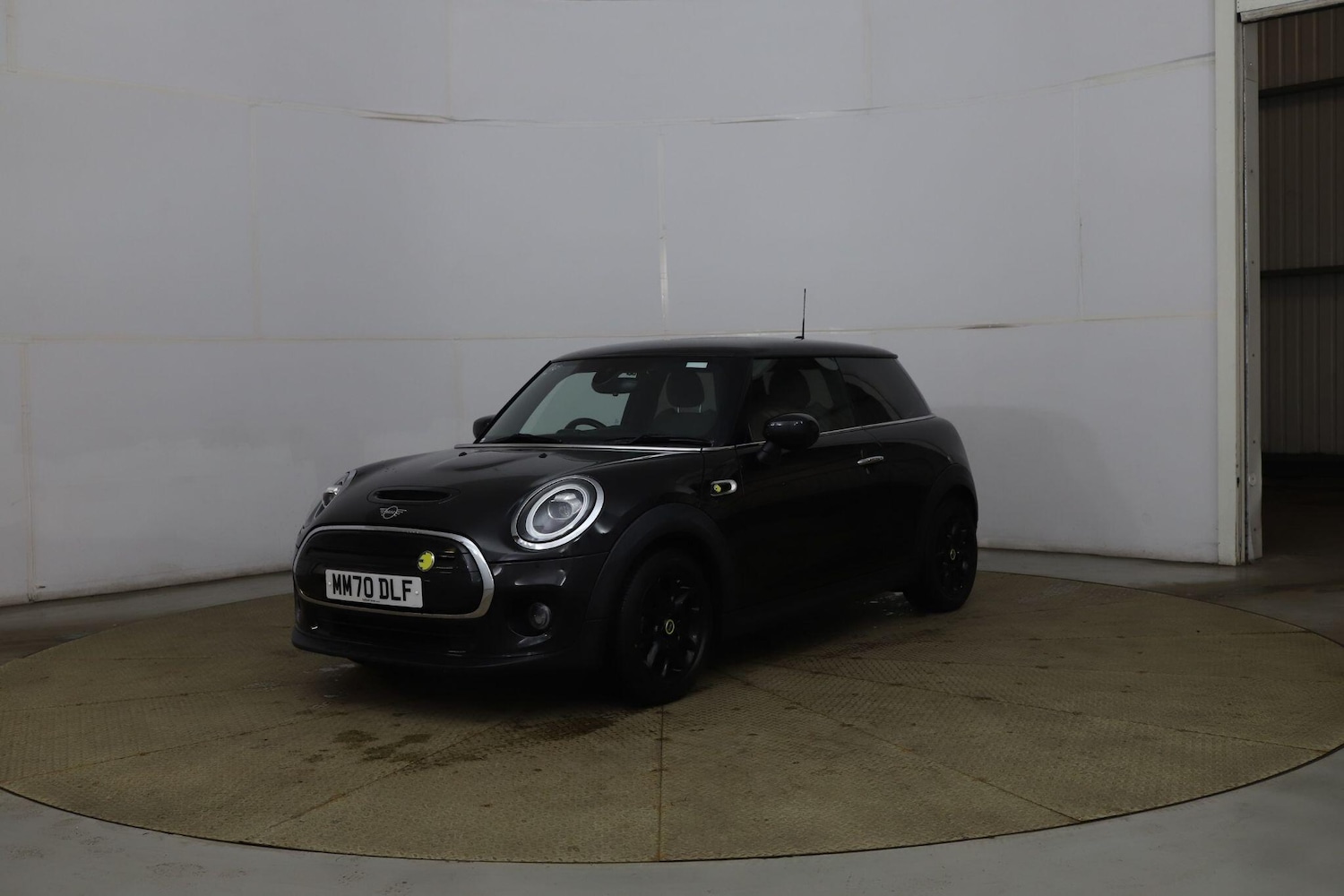 Used MINI Hatch 2020 for sale - 77376985: Photo 1