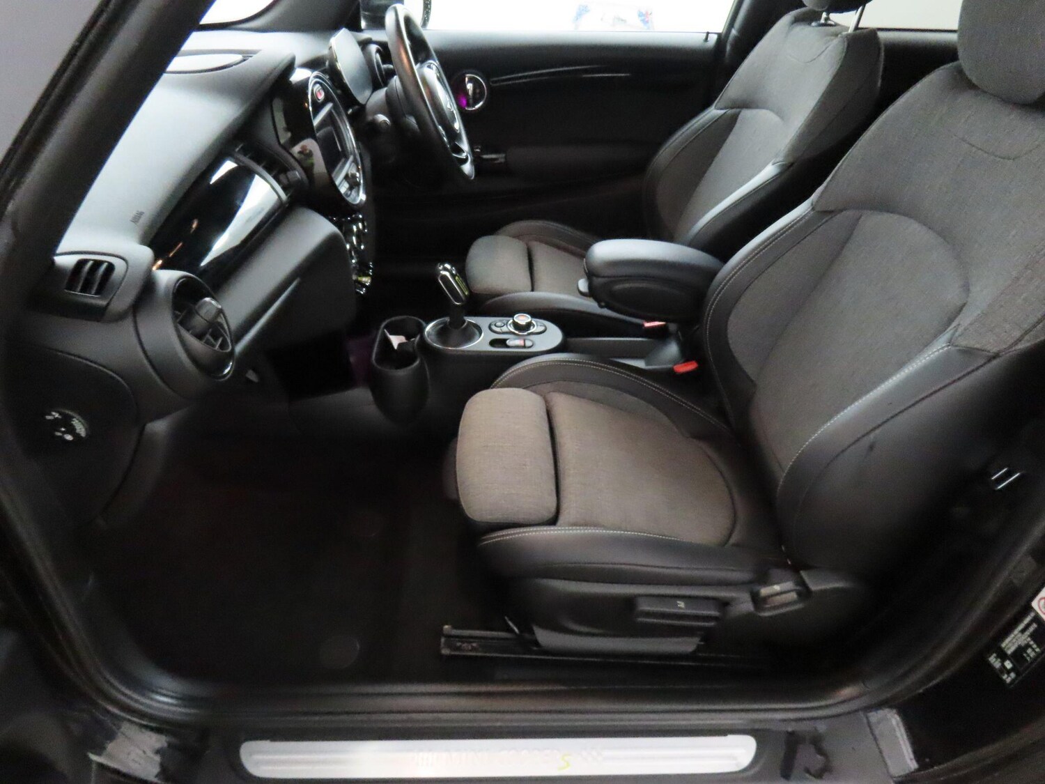 Used MINI Hatch 2020 for sale - 77376985: Photo 14