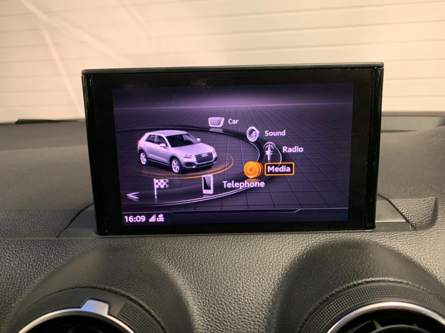 Used Audi Q2 2019 for sale - 77060428: Photo 46