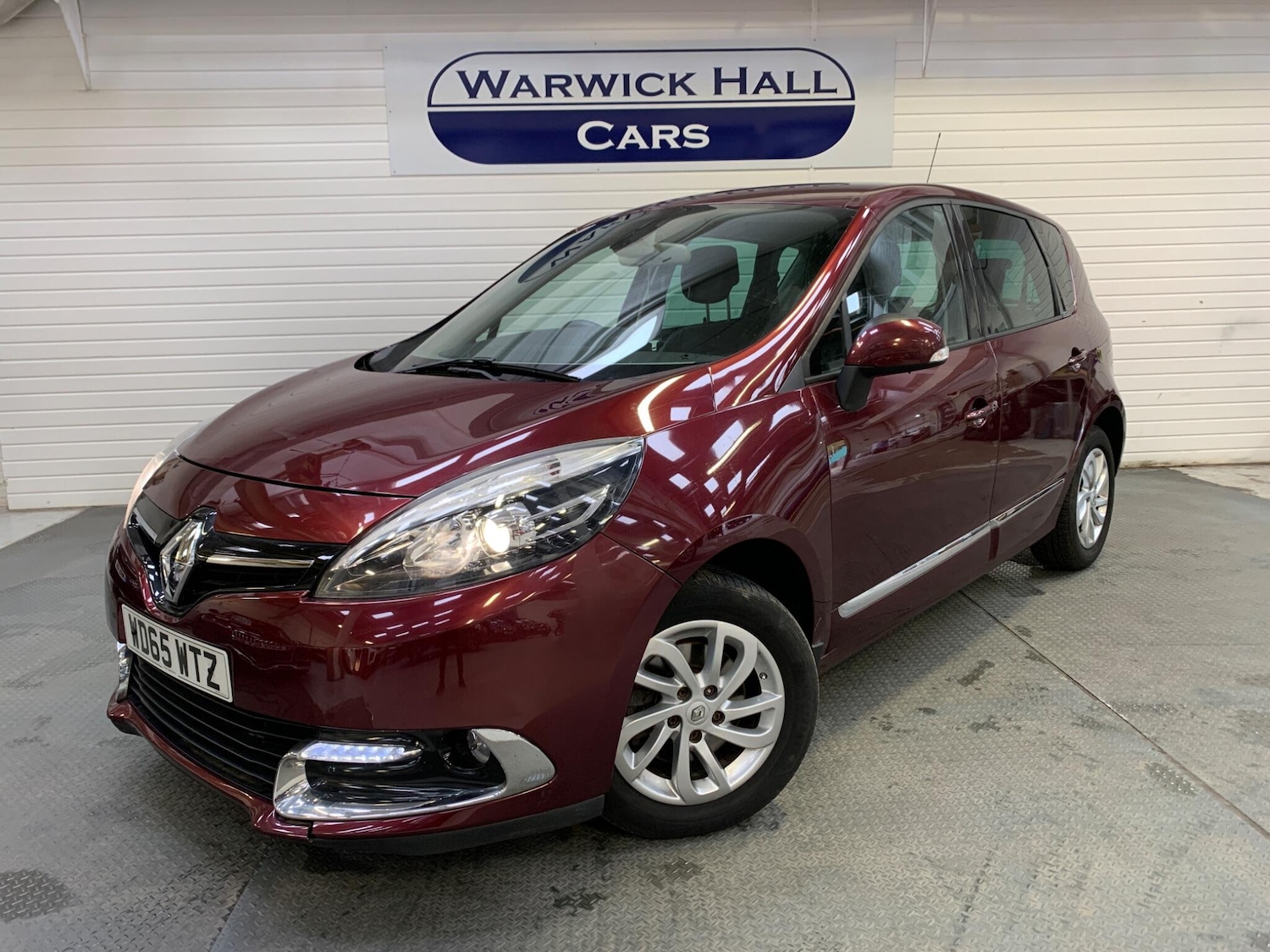 Used Renault Scenic 2015 for sale - 76689421: Photo 1