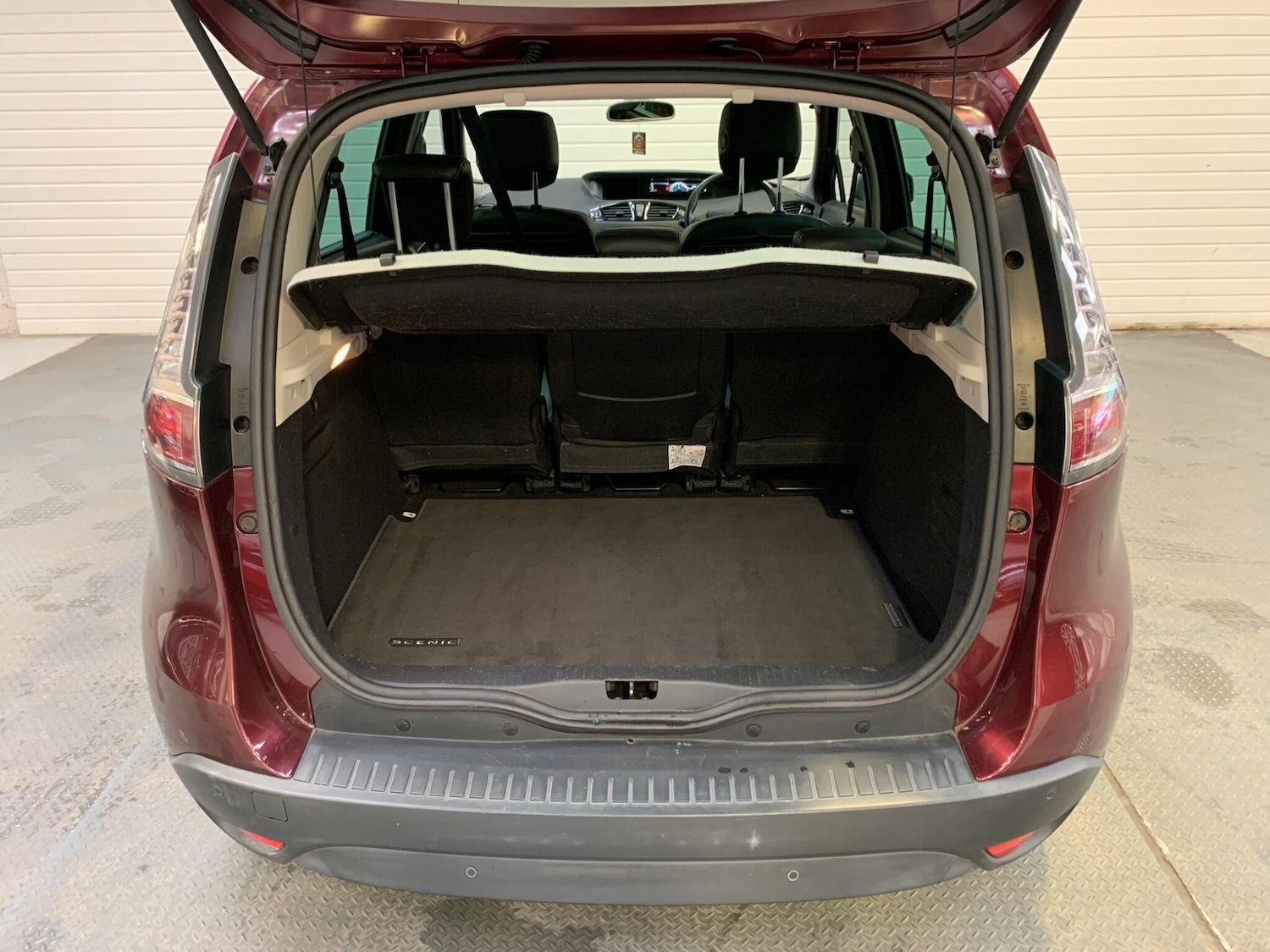 Used Renault Scenic 2015 for sale - 76689421: Photo 16