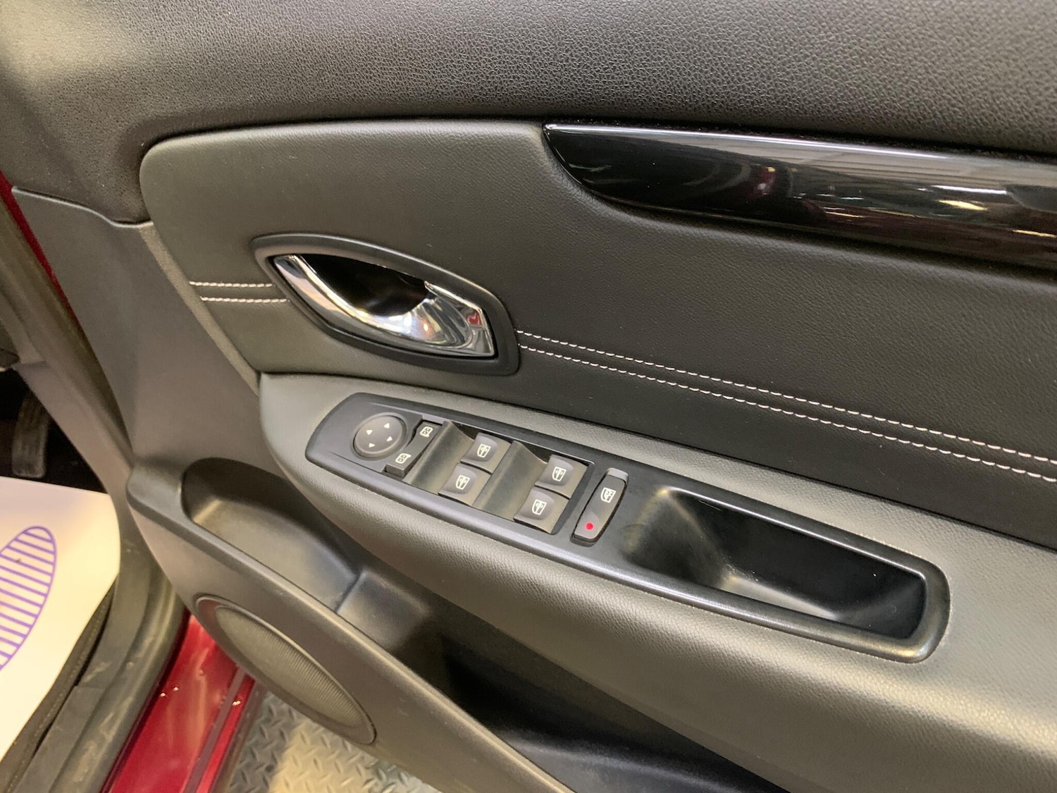 Used Renault Scenic 2015 for sale - 76689421: Photo 18