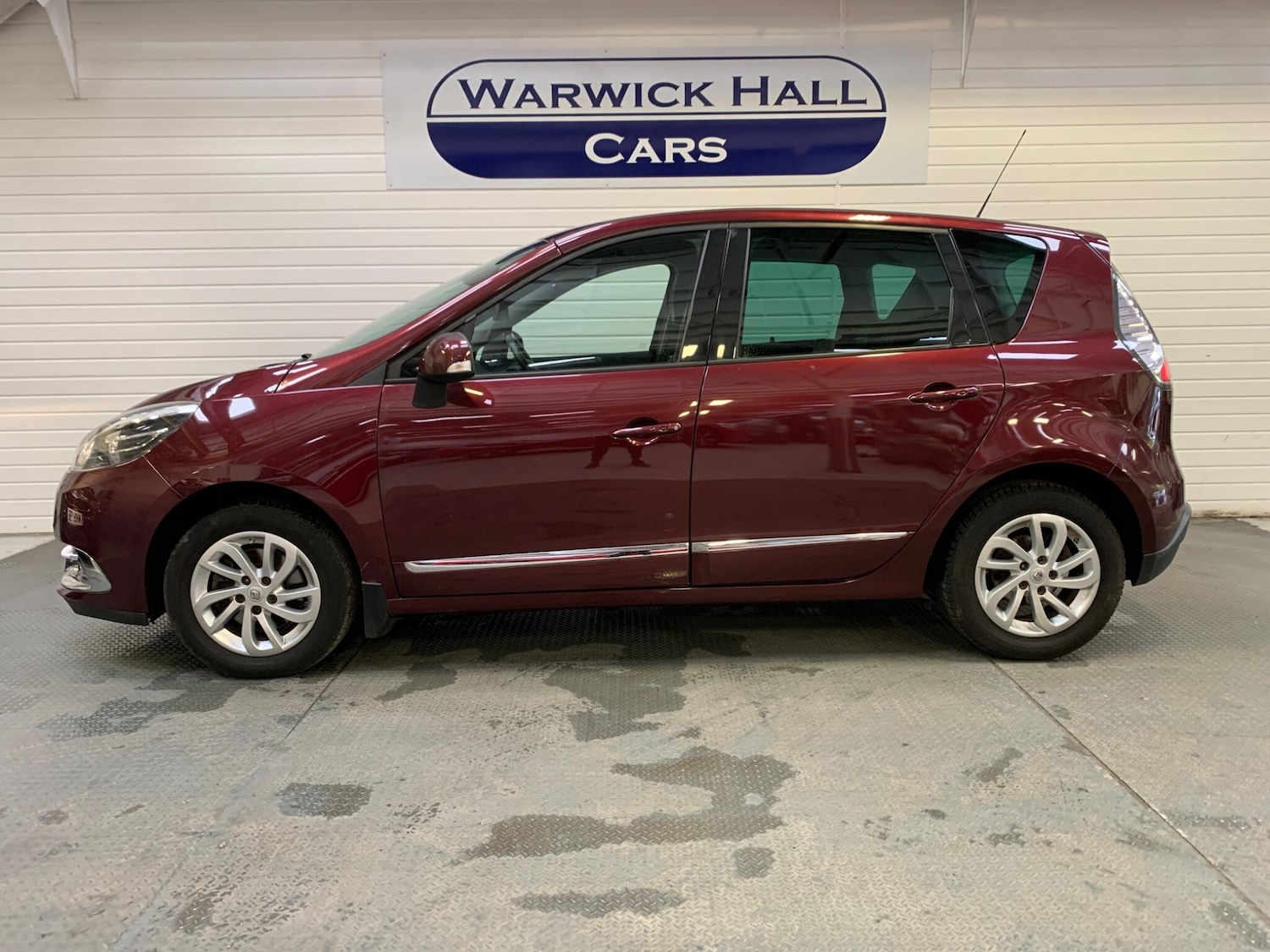 Used Renault Scenic 2015 for sale - 76689421: Photo 3