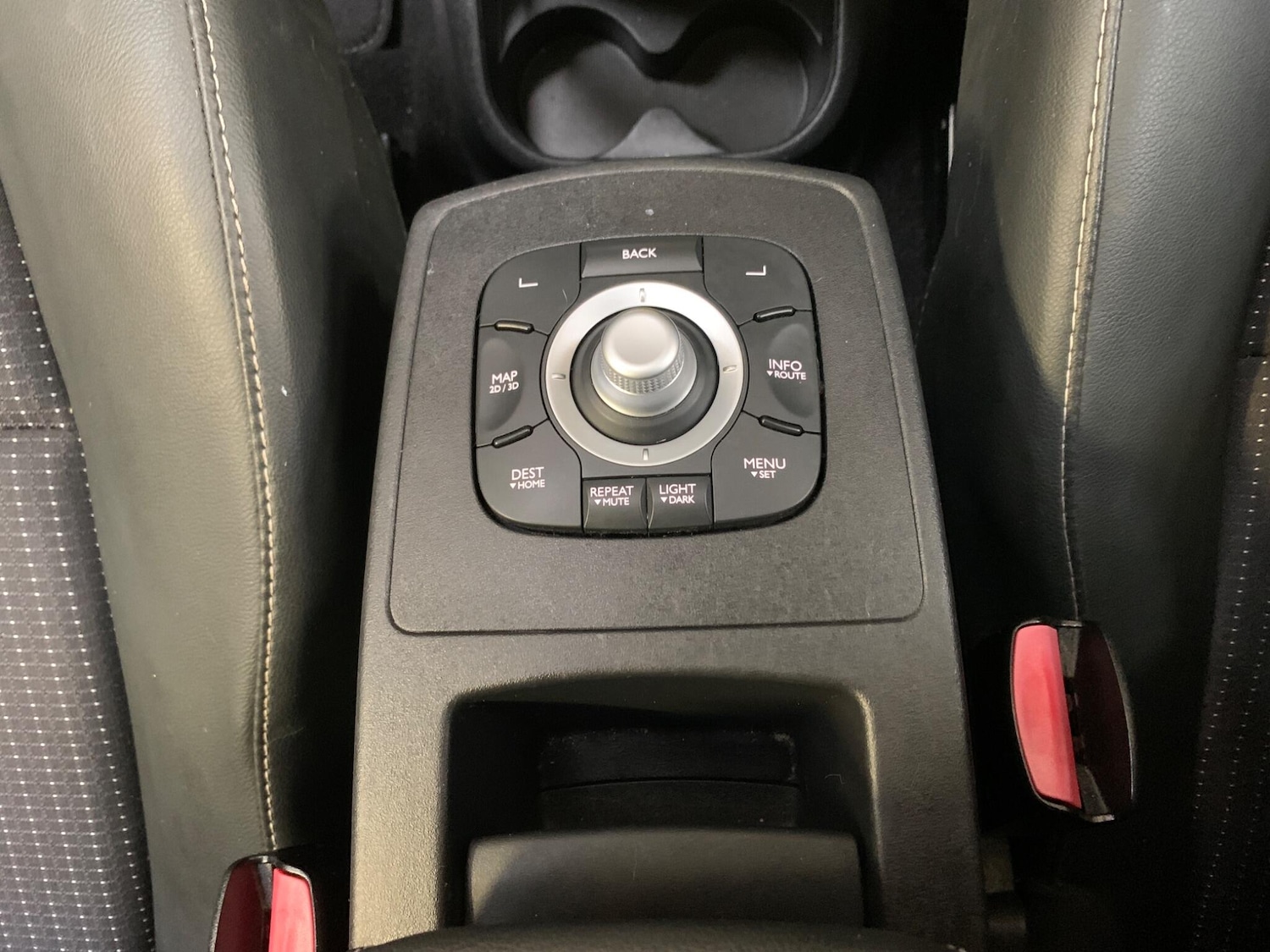 Used Renault Scenic 2015 for sale - 76689421: Photo 34