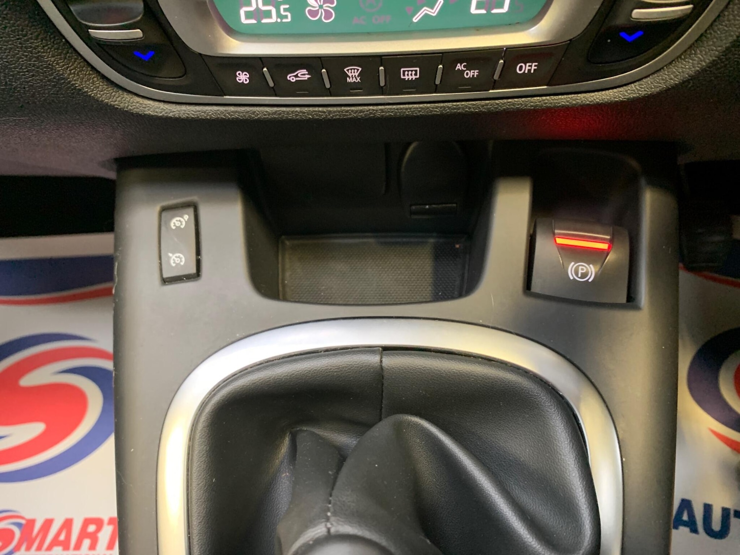 Used Renault Scenic 2015 for sale - 76689421: Photo 35