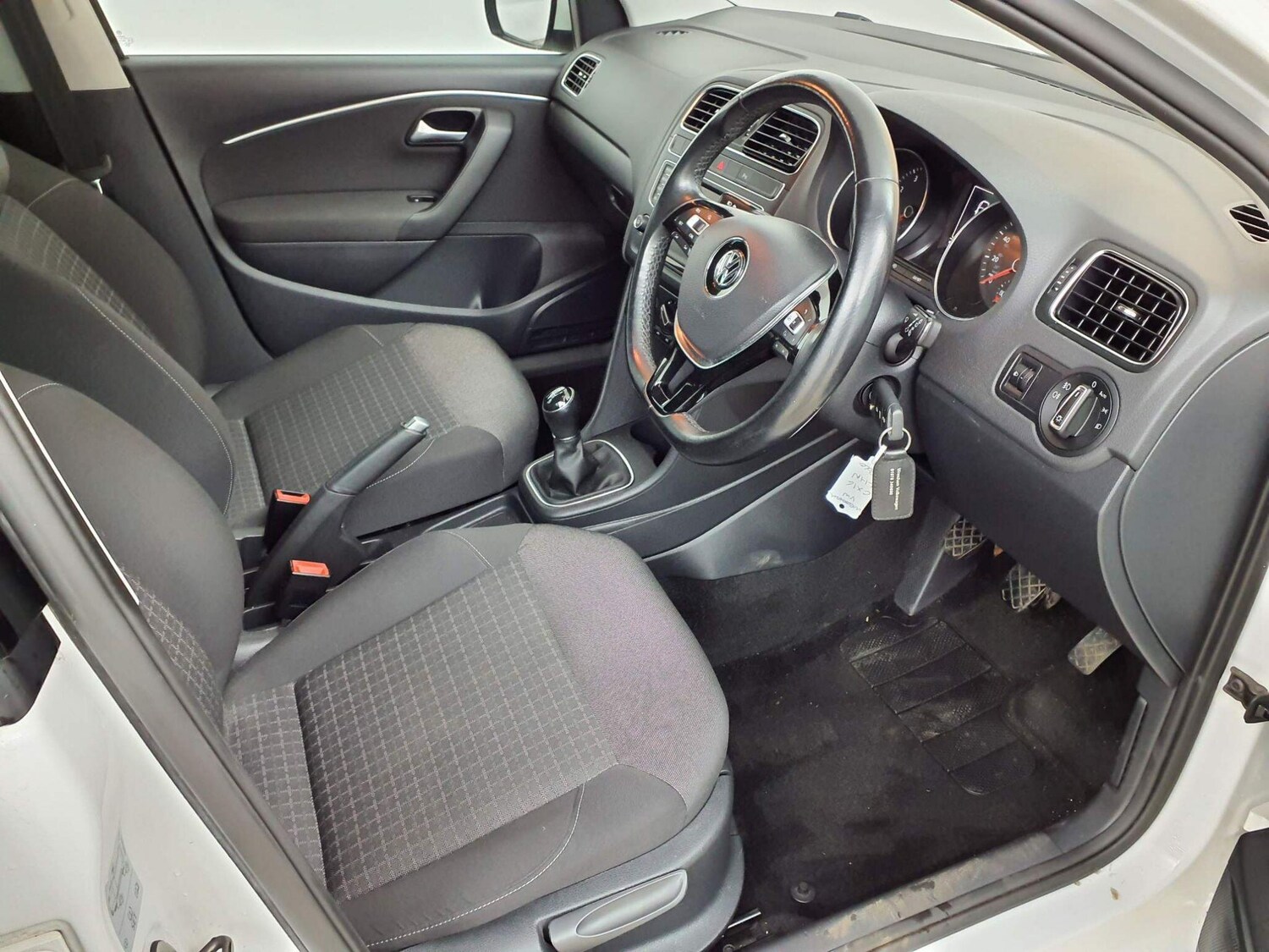 Used Volkswagen Polo 2016 for sale - 77939696: Photo 12