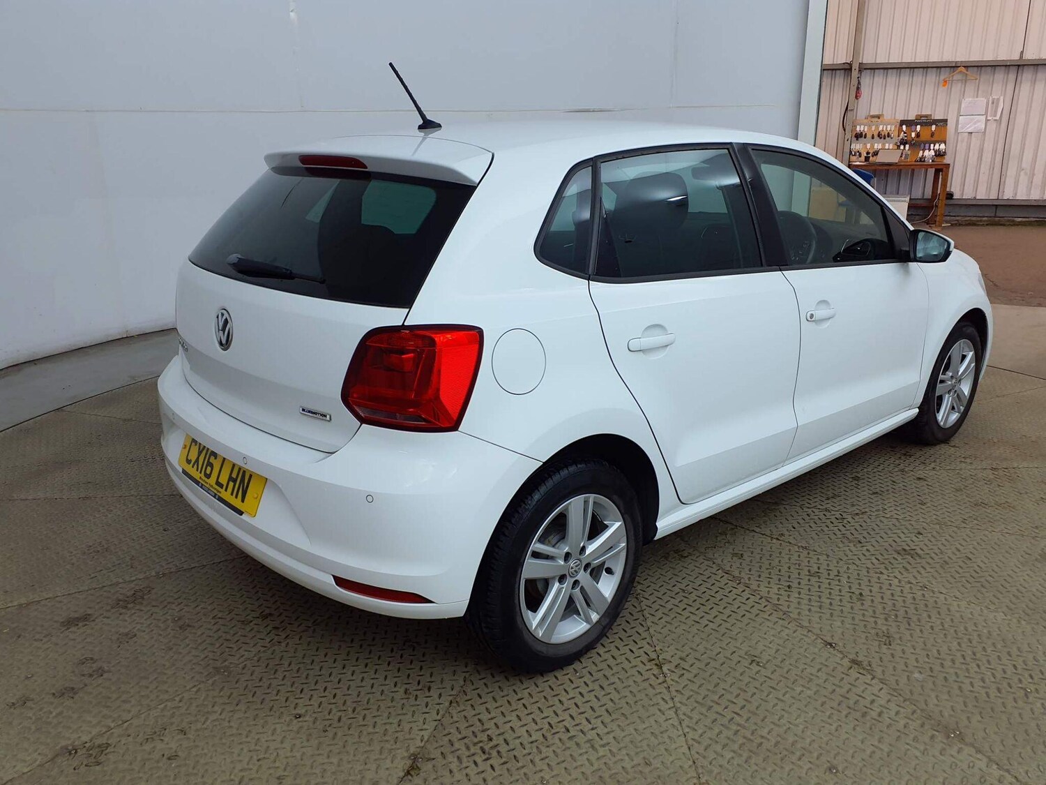 Used Volkswagen Polo 2016 for sale - 77939696: Photo 9