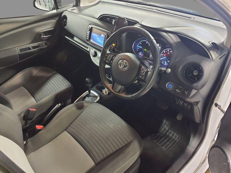 Used Toyota Yaris 2017 for sale - 77969589: Photo 9