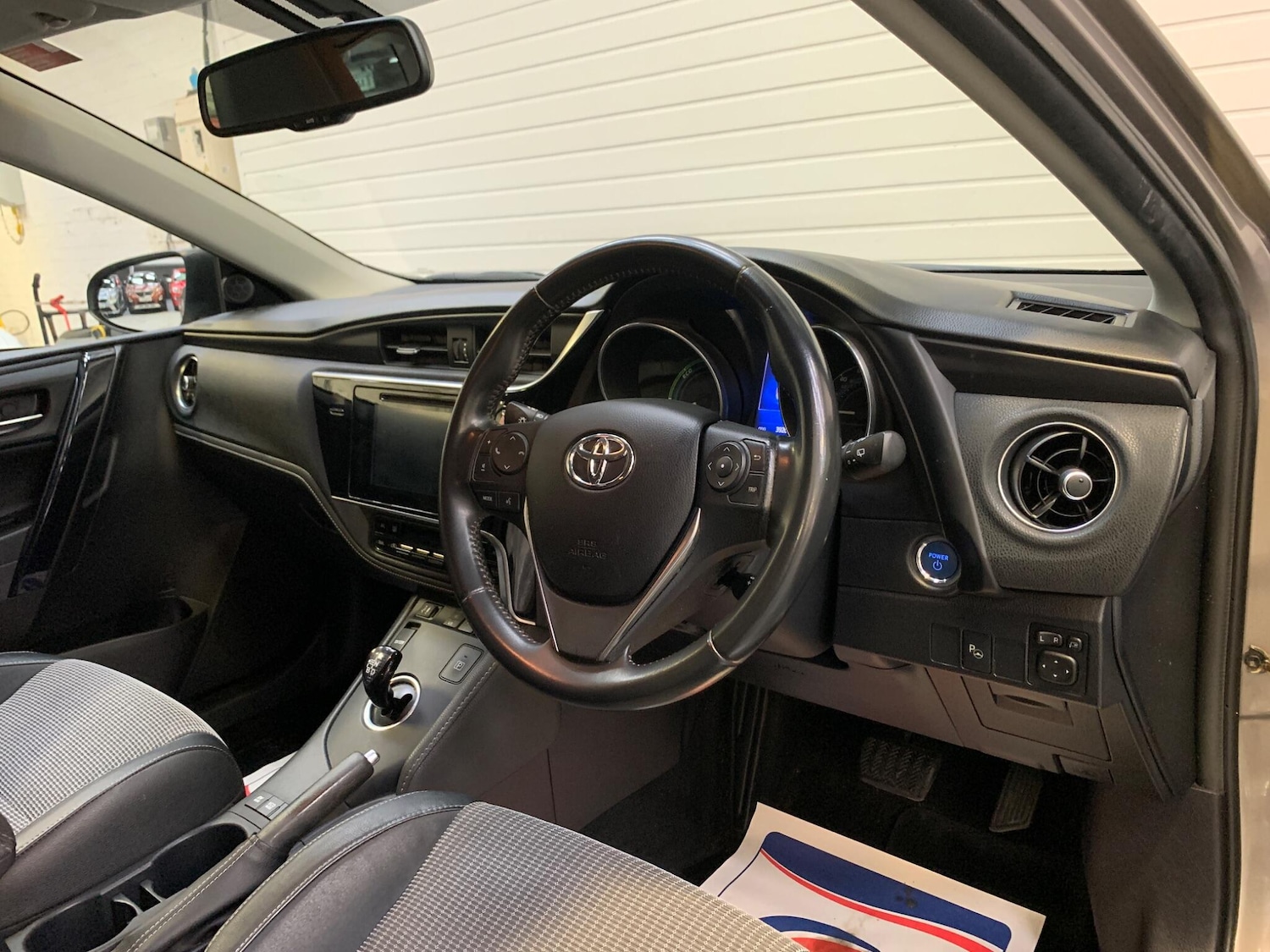 Used Toyota Auris 2016 for sale - 77057328: Photo 25