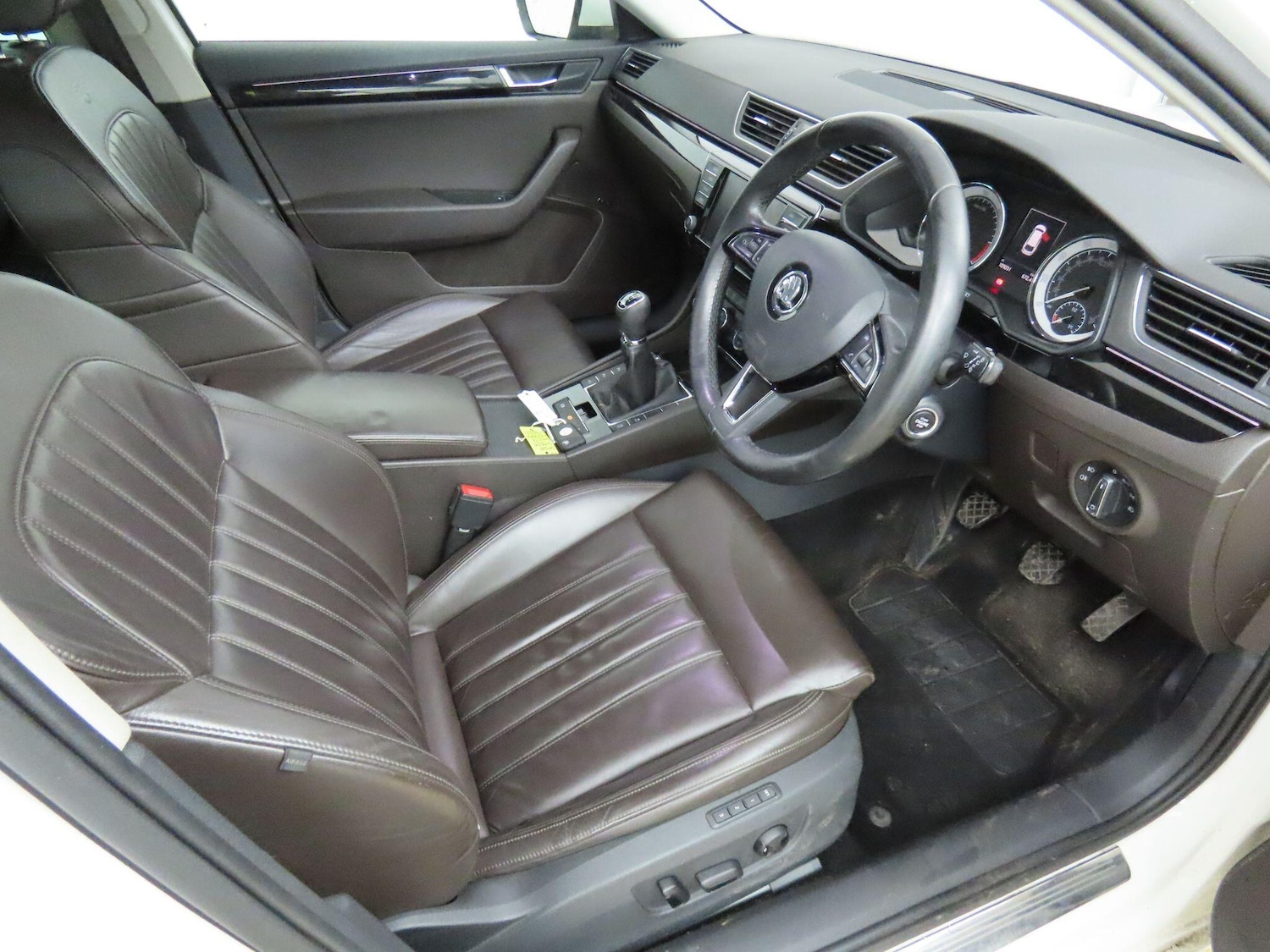 Used Skoda Superb for sale - 77537576: Photo 10