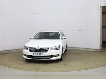 Used Skoda Superb 2016 for sale - 77537576: Photo