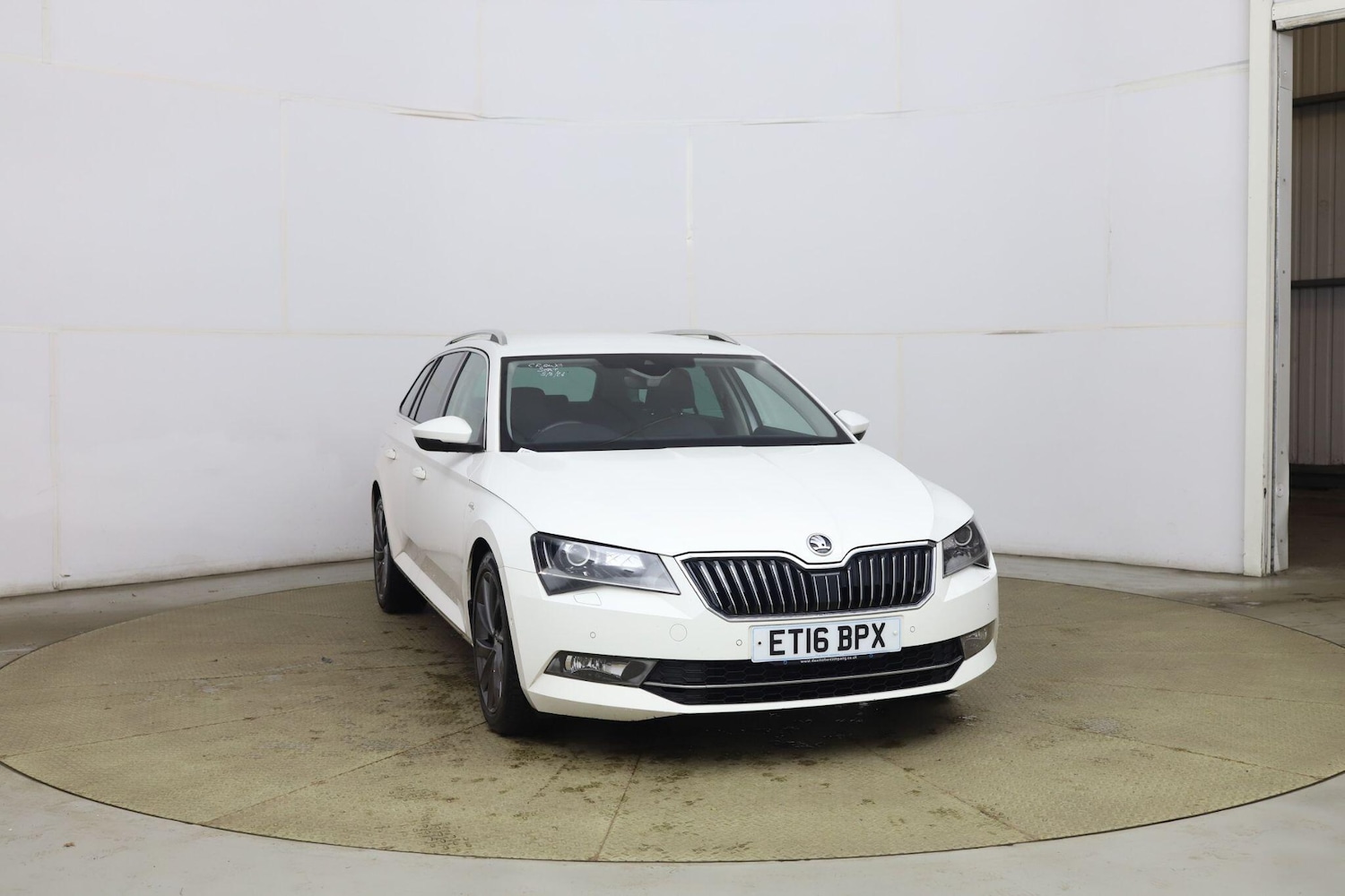 Used Skoda Superb for sale - 77537576: Photo 9
