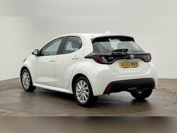 Used Toyota Yaris 2022 for sale - 78504139: Photo