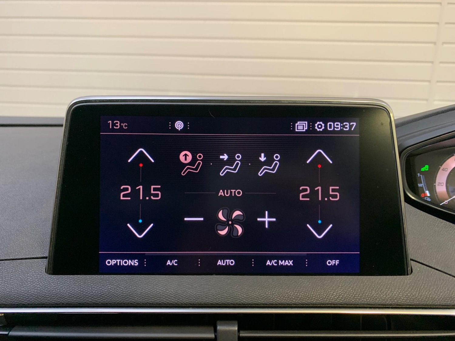 Used Peugeot 3008 2018 for sale - 76388320: Photo 25