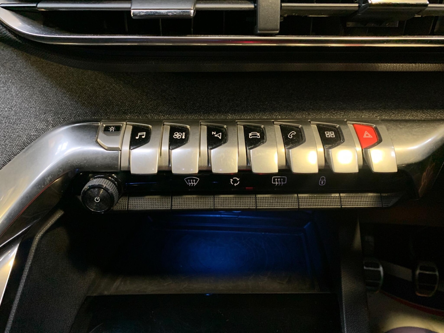 Used Peugeot 3008 2018 for sale - 76388320: Photo 37