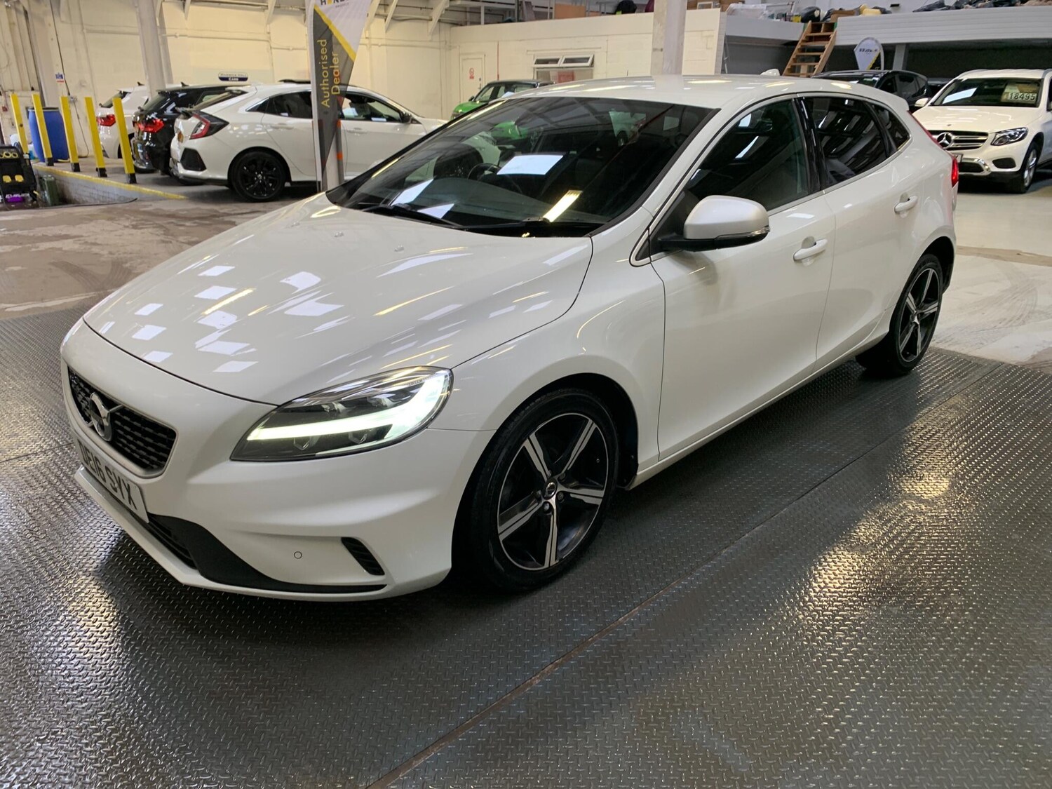 Used Volvo V40 2016 for sale - 78058096: Photo 15
