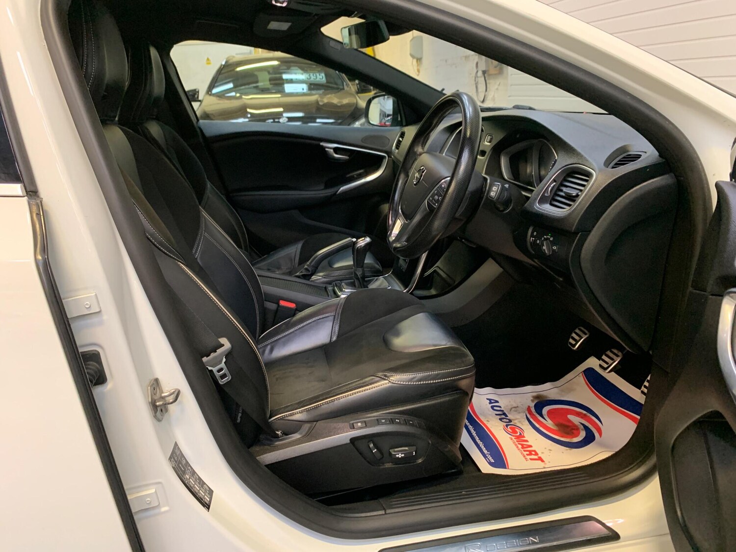 Used Volvo V40 2016 for sale - 78058096: Photo 21