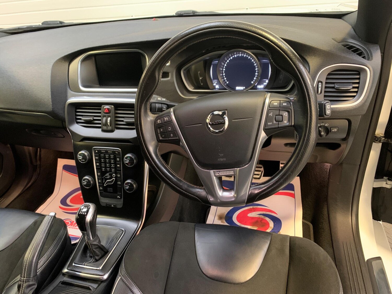 Used Volvo V40 2016 for sale - 78058096: Photo 26