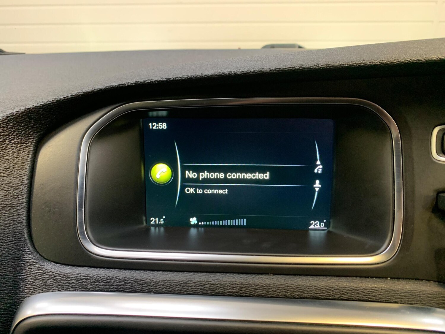 Used Volvo V40 2016 for sale - 78058096: Photo 27