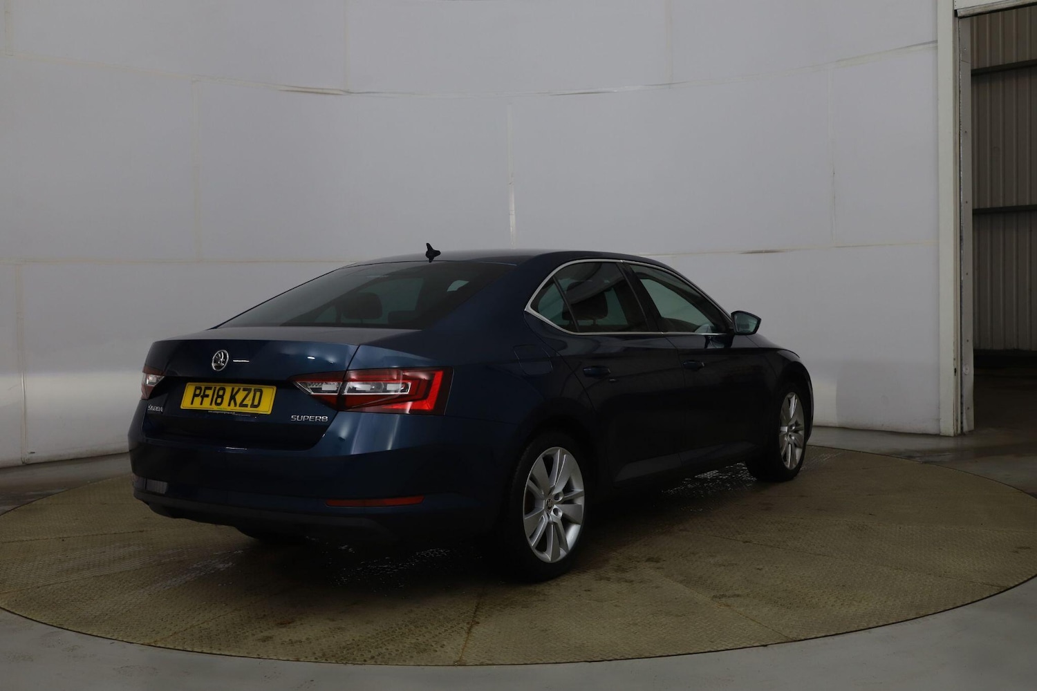 Used Skoda Superb 2018 for sale - 77351739: Photo 10