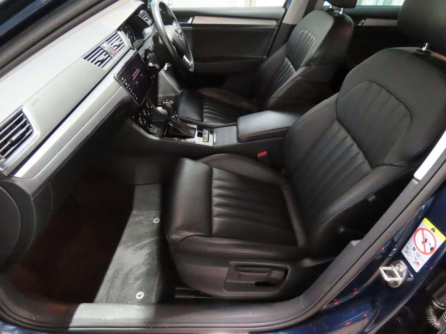 Used Skoda Superb 2018 for sale - 77351739: Photo 14