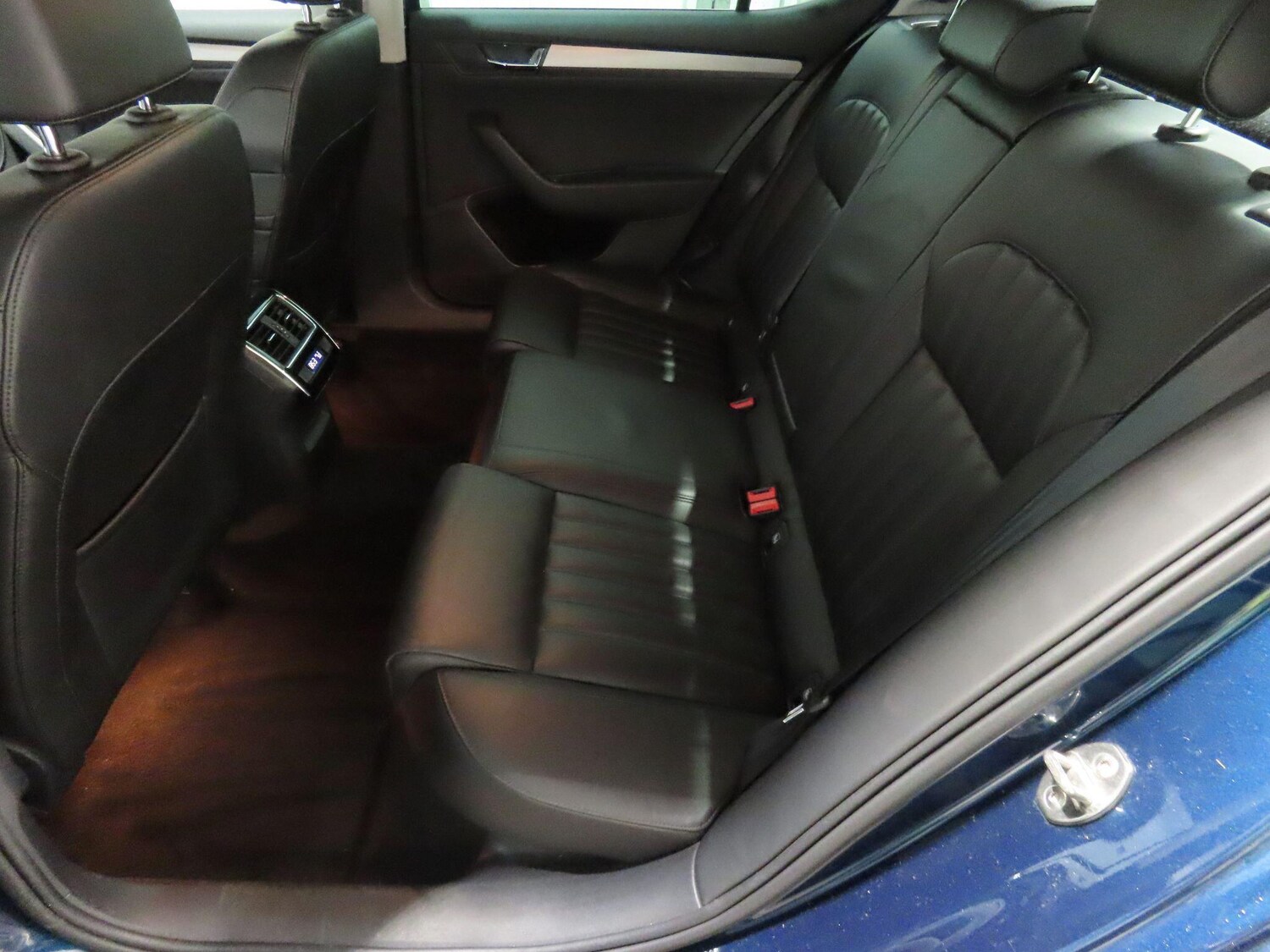 Used Skoda Superb 2018 for sale - 77351739: Photo 17