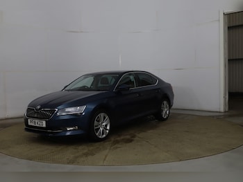 Used Skoda Superb 2018 for sale - 77351739: Photo