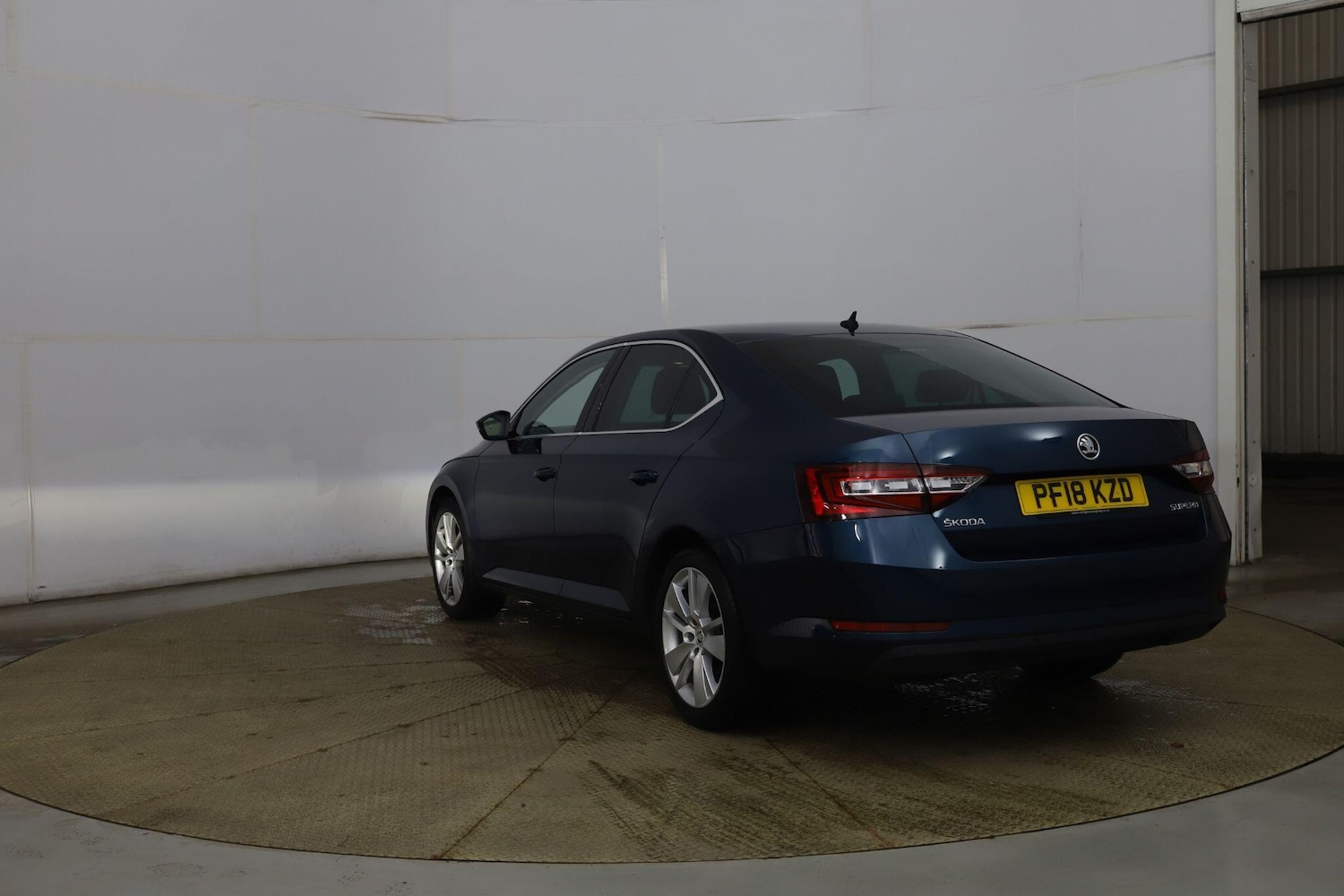 Used Skoda Superb 2018 for sale - 77351739: Photo 5