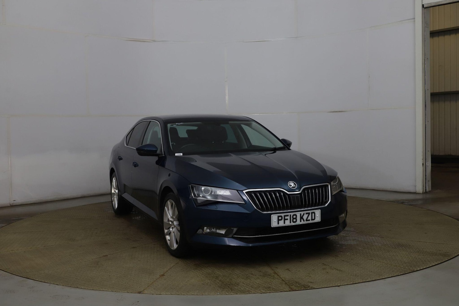 Used Skoda Superb 2018 for sale - 77351739: Photo 9