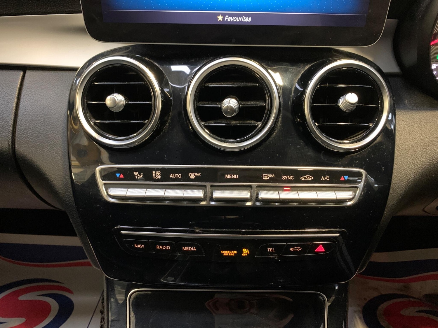 Used Mercedes-Benz C Class 2019 for sale - 77029158: Photo 40