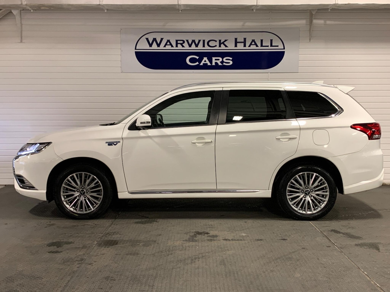 Used Mitsubishi Outlander 2019 for sale - 76658768: Photo 2