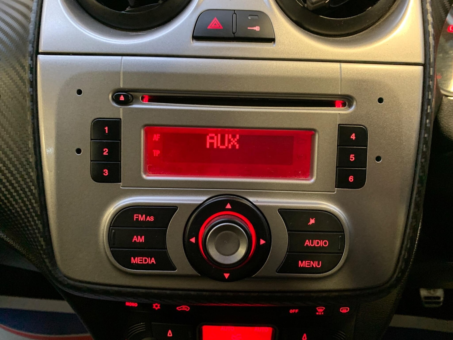 Used Alfa Romeo MiTo 2012 for sale - 77238459: Photo 27