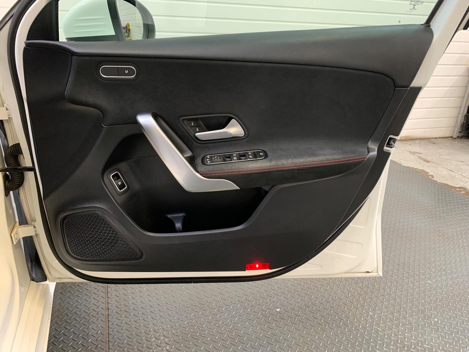 Used Mercedes-Benz A-Class for sale - 77958571: Photo 17