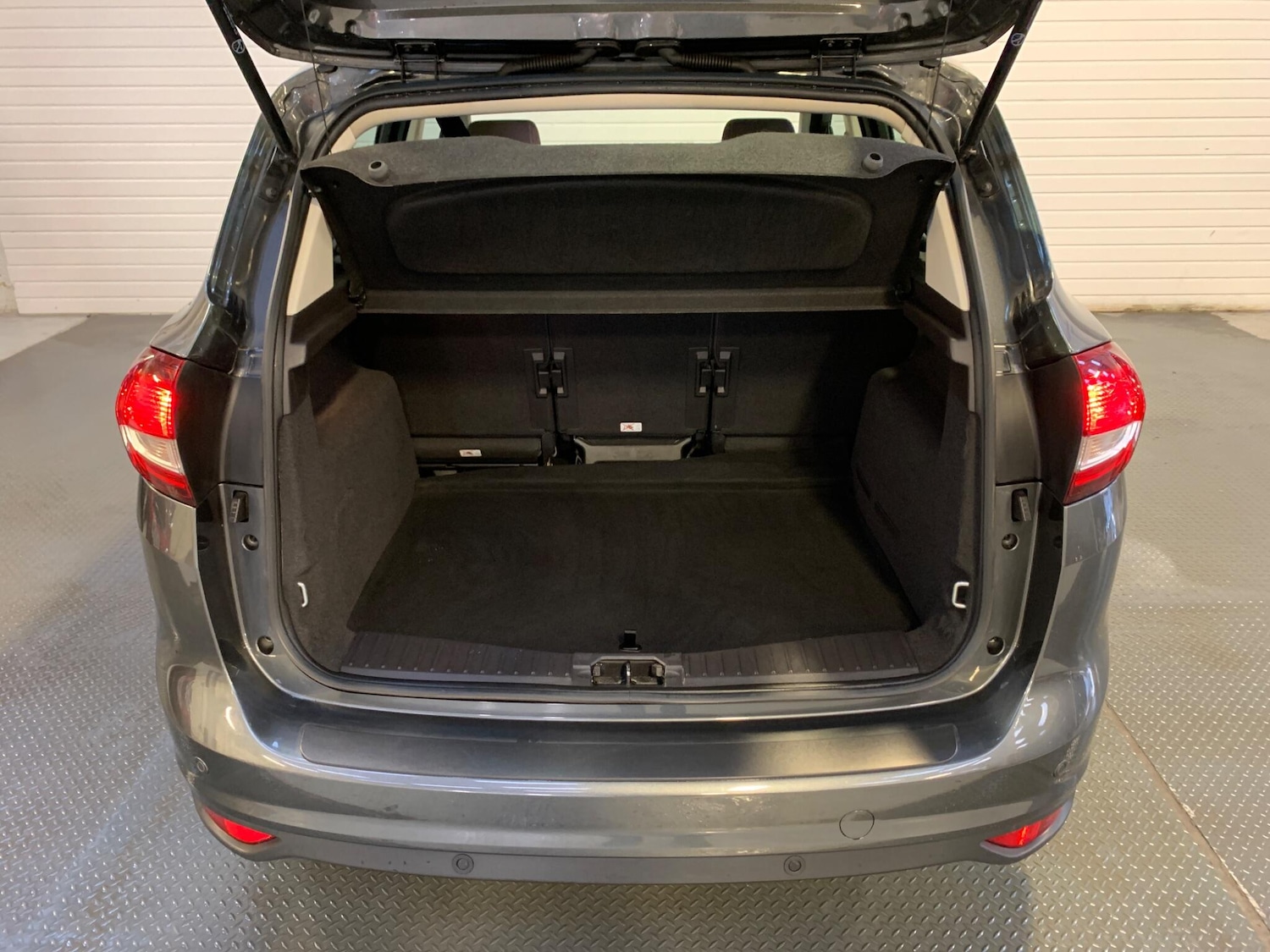 Used Ford C-Max 2017 for sale - 76997417: Photo 13