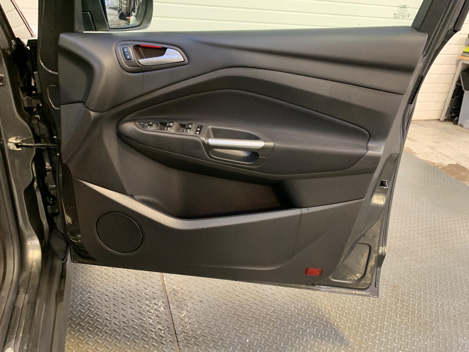 Used Ford C-Max 2017 for sale - 76997417: Photo 16