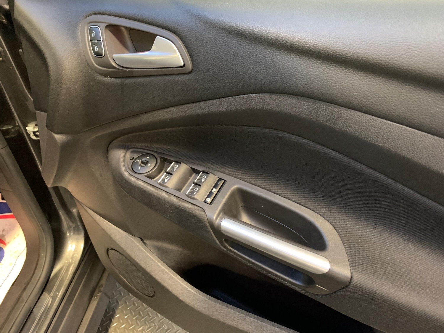 Used Ford C-Max 2017 for sale - 76997417: Photo 21