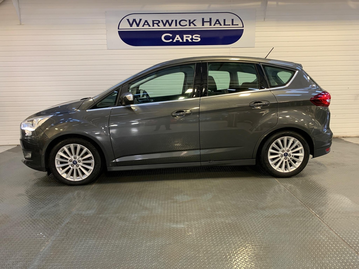 Used Ford C-Max 2017 for sale - 76997417: Photo 3