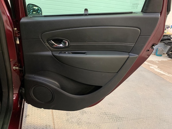 Used Renault Scenic 2015 for sale - 76307318: Photo 15